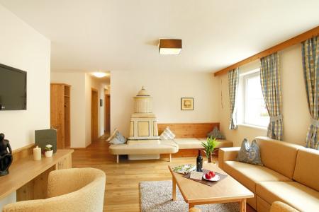 Viel Platz zum Wohnen ideal für die ganze Familie Großzügiger Wohnraum im Tiroler Stil am Achensee / Tirol